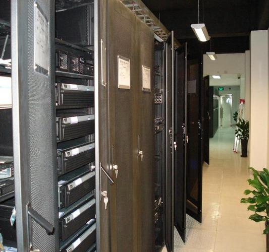 服务器 空间主机_空间