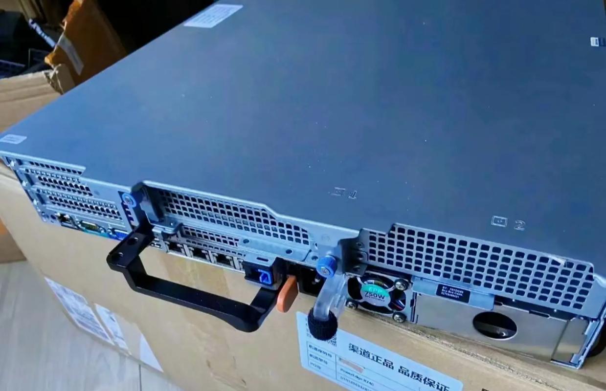 学生用什么做服务器好一点