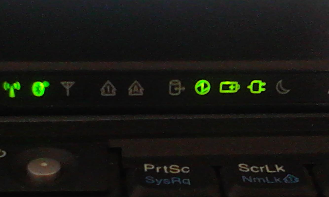 服务器上的hd灯是什么意思