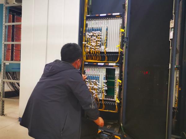 服务器网站建设维护_创建设备