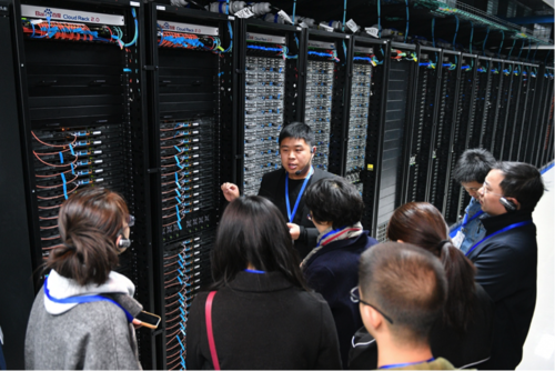 服务器行业干什么的啊知乎