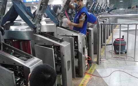 如何确保服务器专业除尘服务能够最大化提升设备性能？