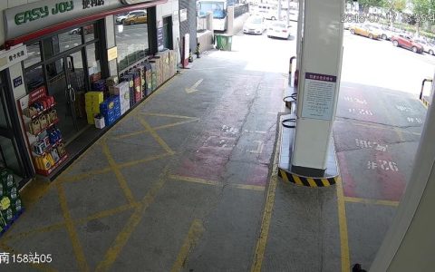 加油站前庭服务器的功能究竟包括哪些关键作用？