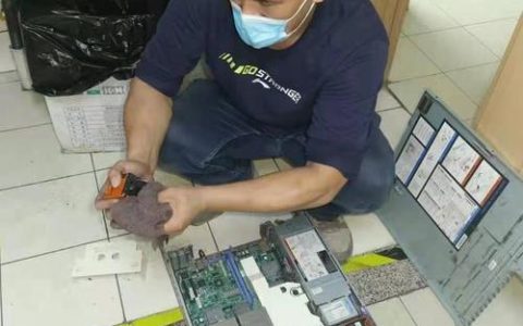 为什么服务器需要定期除尘？