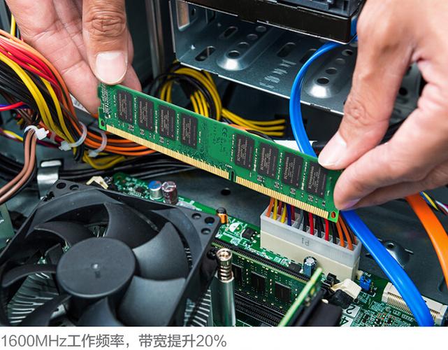 为什么服务器可以插那么多内存