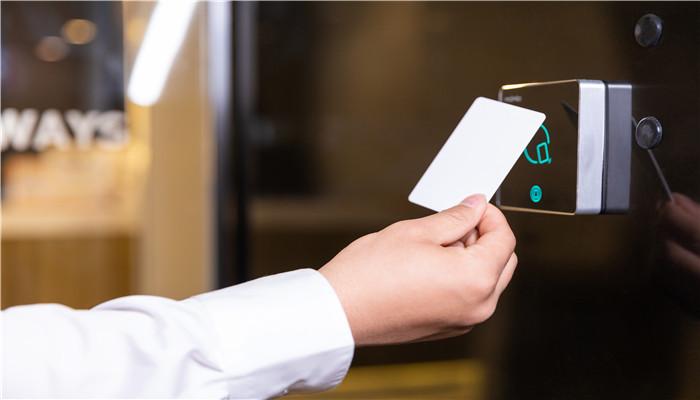 服务器加智能卡是什么东西