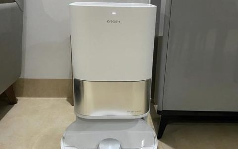 如何选择合适价位的风场服务器？