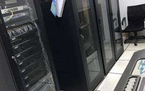 金融机构服务器的作用与重要性是什么？