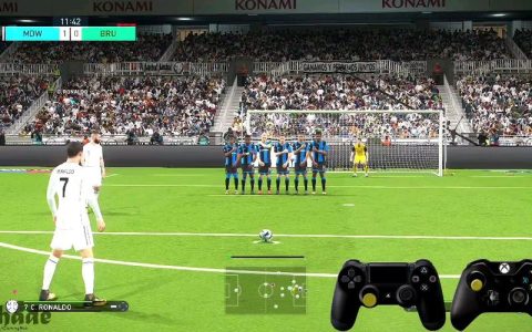 PS4版实况足球通常连接哪个服务器进行在线游戏？