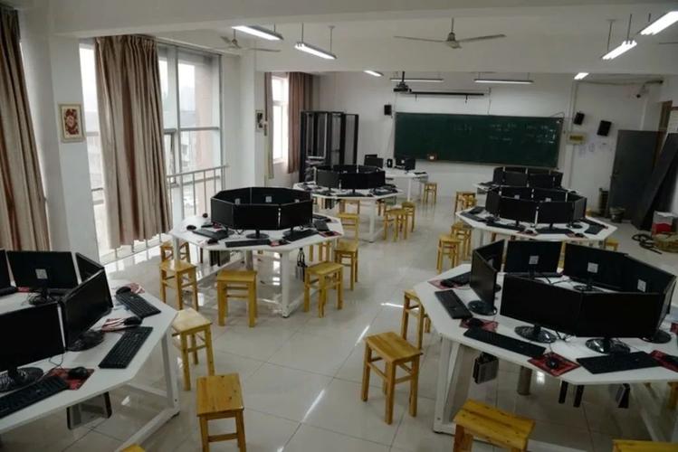 学校信息教室的服务器有什么用