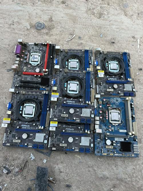 asrock主板启动项在哪里看