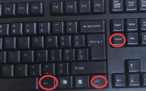 如何找到英特尔主机的开机键位置？