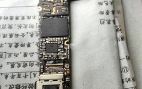 如何定位并找到手机内的内存卡？