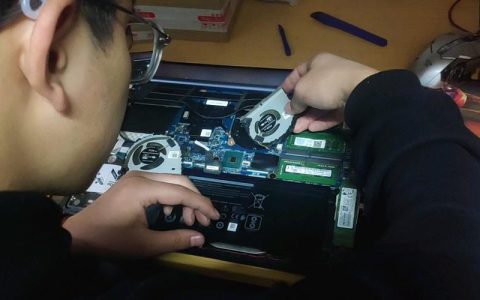 如何正确清洗笔记本电脑？