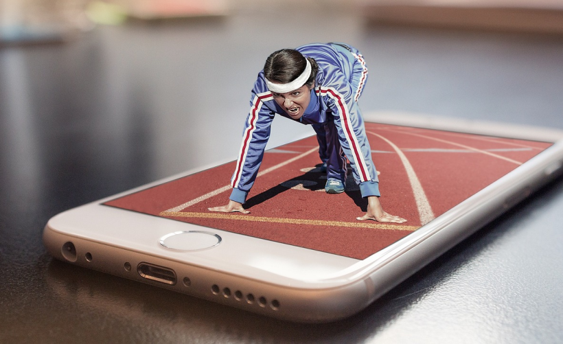 如何定位并查看启动U盘中的文件？