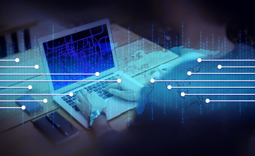 如何在Windows 7系统中调整屏幕刷新率？