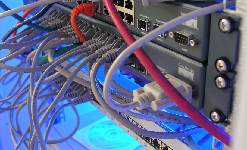 如何安全地下载联想y7000原装系统？