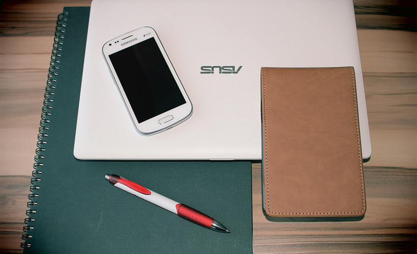 如何找到华硕主板电脑的USB启动设置选项？