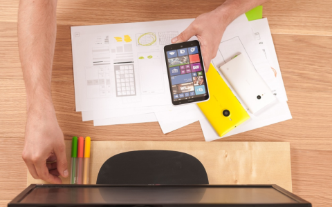 如何找到Windows 10中的内置画图工具？