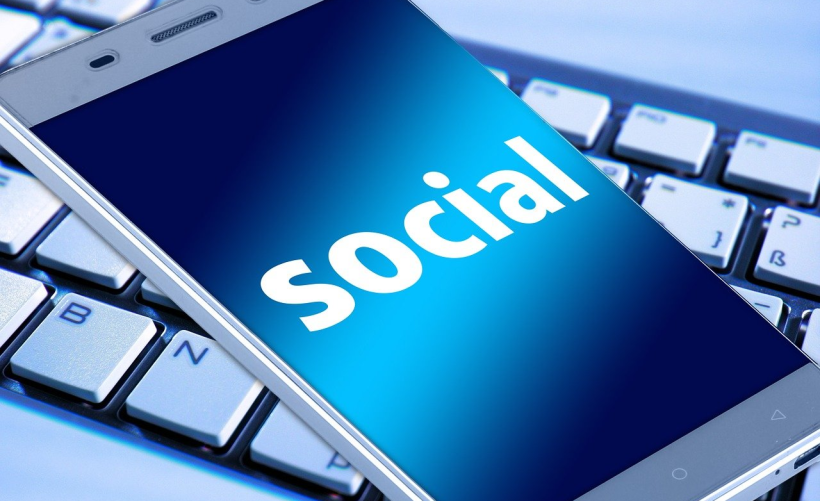 如何找到小新pro13笔记本上的Win键位置？