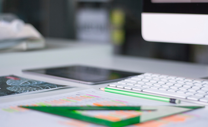 如何查看新电脑的配置信息？