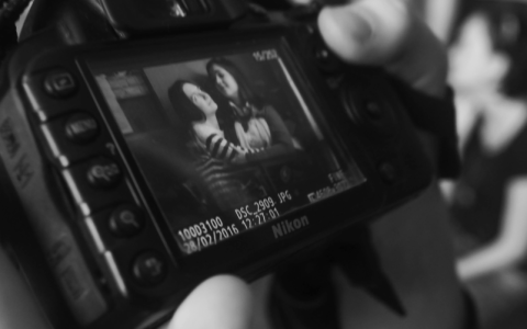 在QQ上拉黑某人后，还能查看之前通过CDN发送的消息吗？