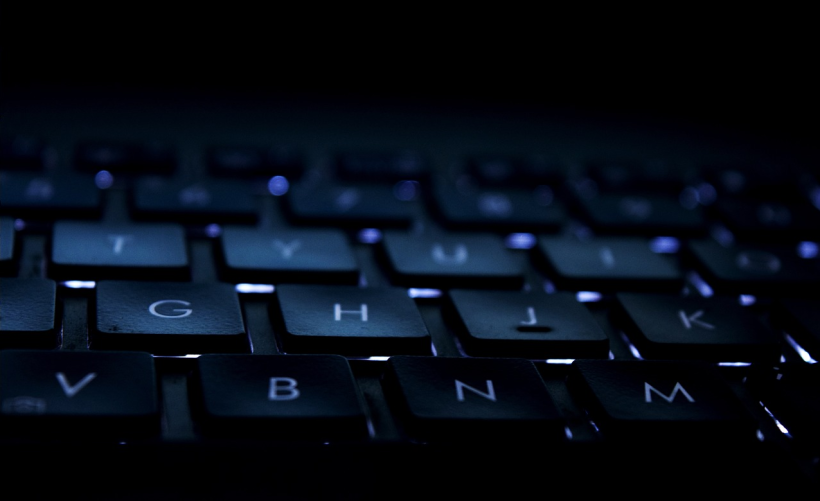 如何设置U盘通过F12键启动计算机？