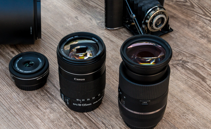 打印机规格中的CDN与CDW代表什么含义，它们之间有何差异？