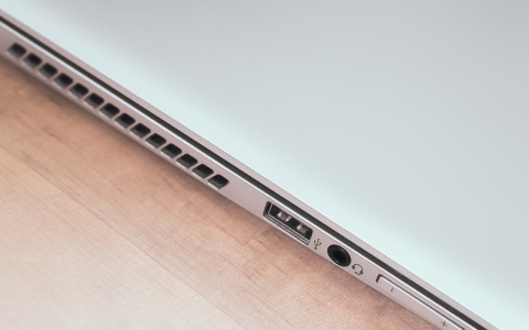 如何找到并安装U深度软件到U盘？