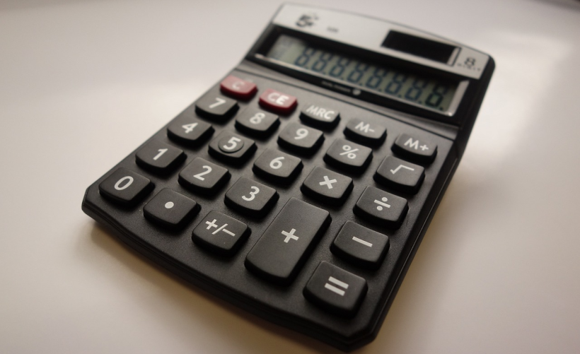 如何在Windows XP系统中查看电脑内存信息？