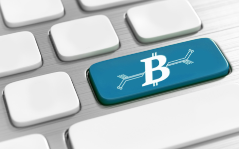 如何更改电脑的启动项设置？