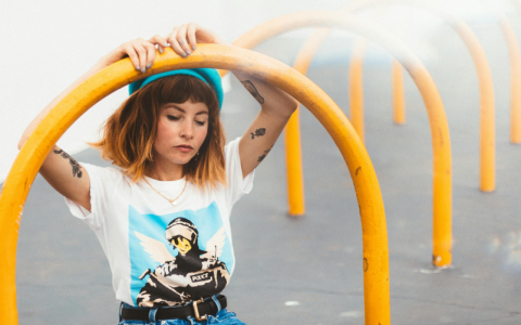 如何巧妙地应对天蝎座女性的撒娇技巧？