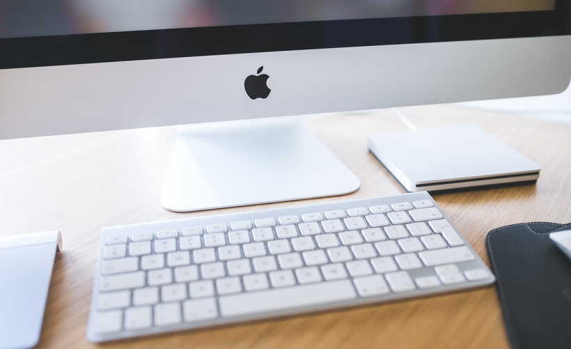 如何解锁电脑键盘，设置中的哪个选项可以帮我解决这个问题？