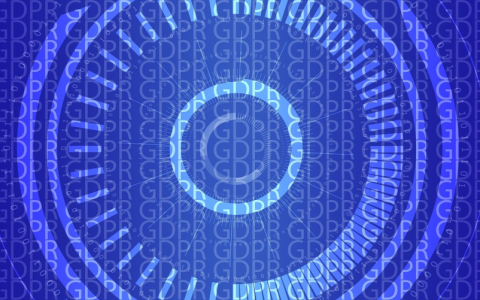 如何将CDN技术与P2P技术有效结合以提升网络传输效率？