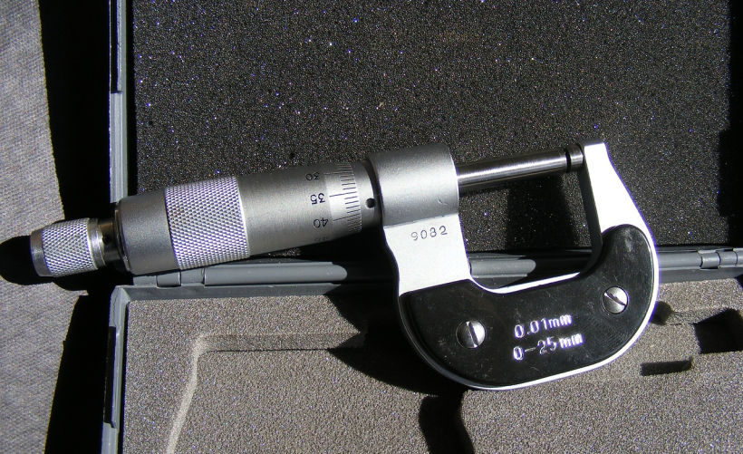 如何正确使用立思辰GA7530CDN设备？