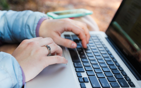 Windows 10中的搜索功能究竟藏在哪里？