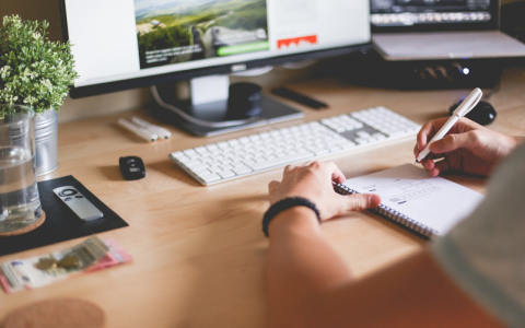 如何快速找到电脑打印按钮？