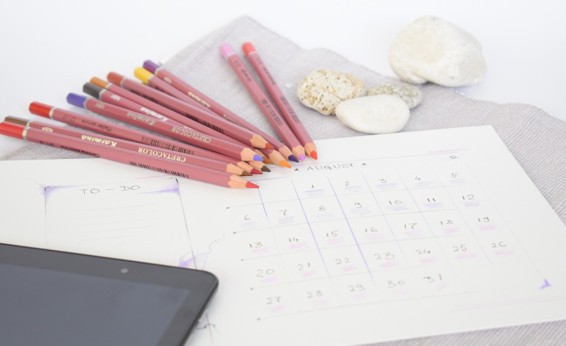 电脑声卡通常安装在哪里？