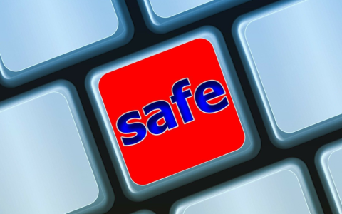 如何在Windows 7中设置登录密码？