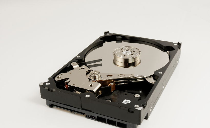 电脑的内存究竟藏身于哪个部件之中？