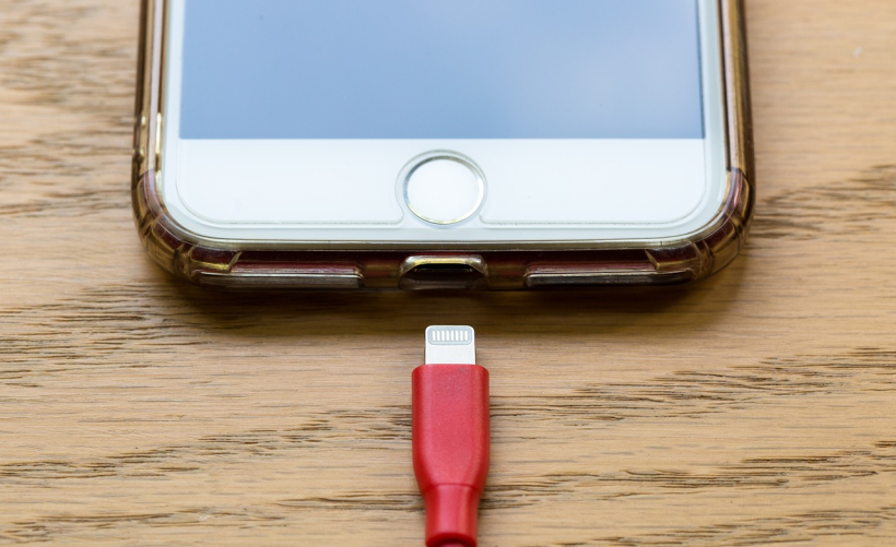 如何将小爱音响连接至WiFi网络？