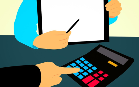 如何在BIOS中找到并启用USB选项？