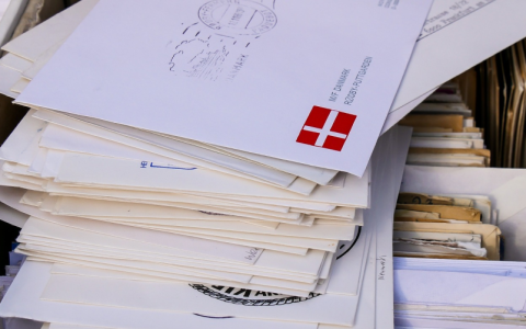 您想为这篇文章生成一个原创的疑问句标题，那么可以考虑以下这个标题，，CDN网站通过Ping命令返回的地址究竟是哪些类型的地址？，以疑问的形式直接指向文章的核心内容，即探讨使用Ping命令时CDN（内容分发网络）网站返回的地址类型。它激发了读者的好奇心，并引导他们去阅读文章以寻找答案。