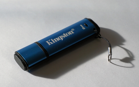 如何正确使用CDN250FG电暖器？