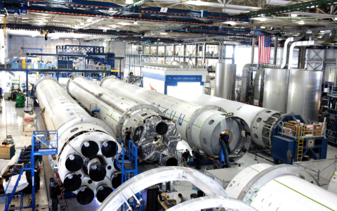 CdN2O6·4H2O 是什么？