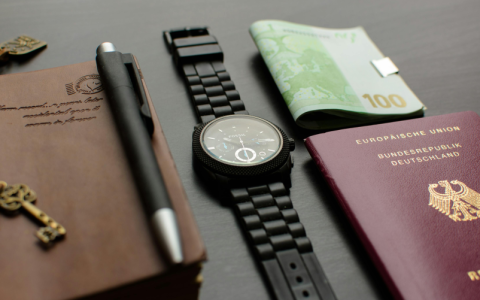 为什么CDN赠送的18个币会被冻结？