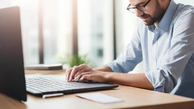 服务器配置与管理代做