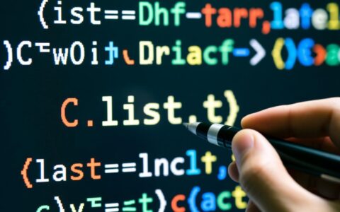 C语言中出现list t报错是什么原因，该如何解决？