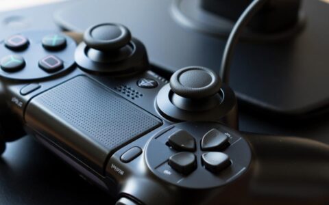 PS3手柄连接不上一直闪灯是什么原因怎么解决？