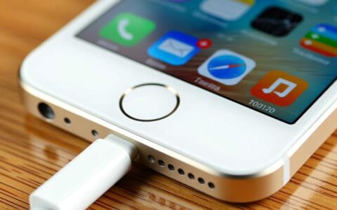 iPhone 5s开机后无法充电怎么办？